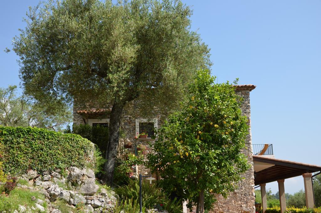 Gasthaus Agrestis Domus San Giovanni a Piro Exterior foto
